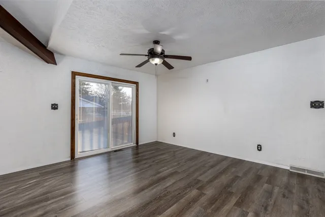 $225,000 | 1 Old Orchard Lane, Streator, IL 61364