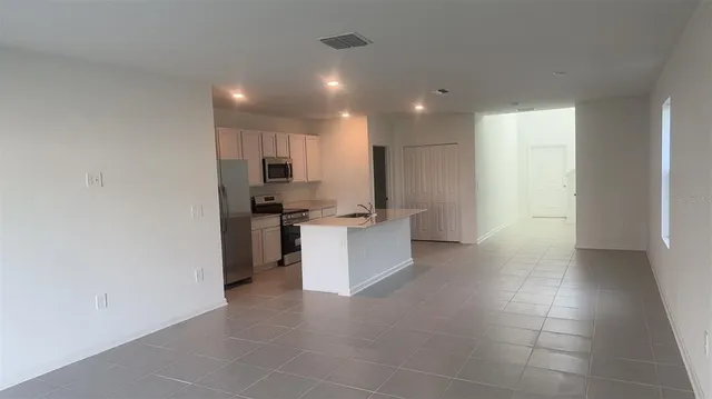 $2,200 | 1519 Jessica Boulevard, Lake Wales, FL 33859