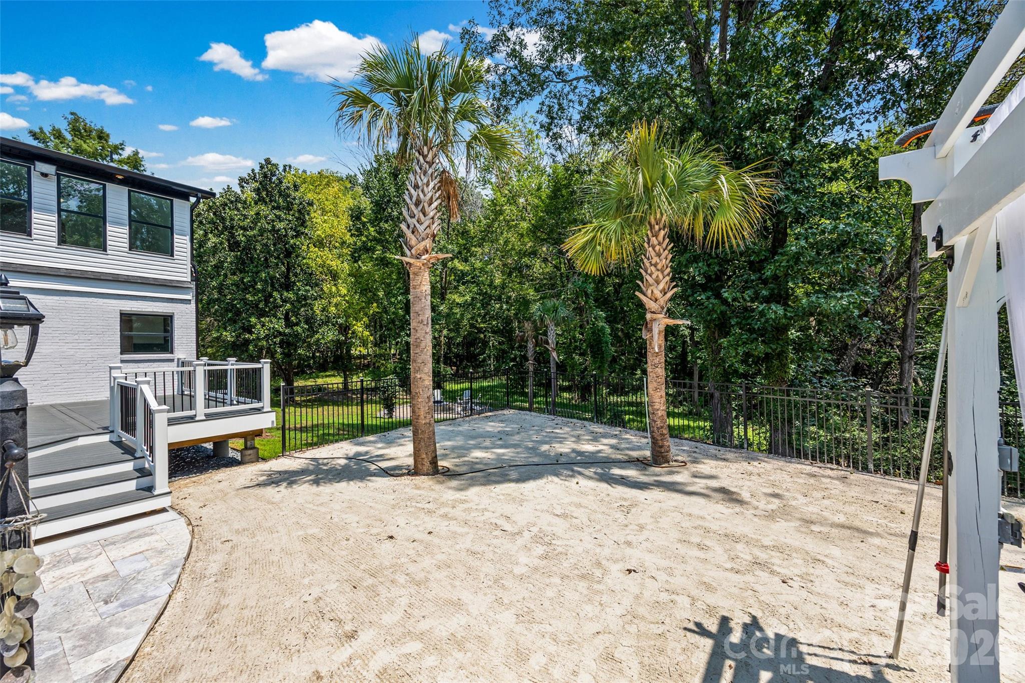 9827 Potter Road Matthews, NC 28104 - Photo 10 of 31 Gallery Image 10