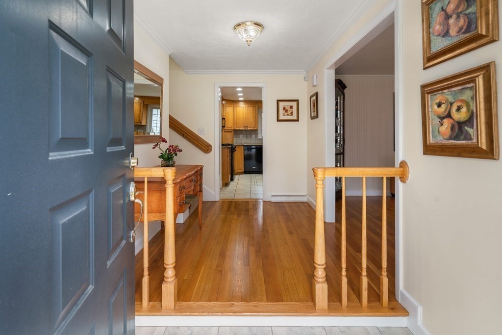 11 Harrington Ridge Road Sherborn, MA 01770 - Photo 8 of 38 Gallery Image 8