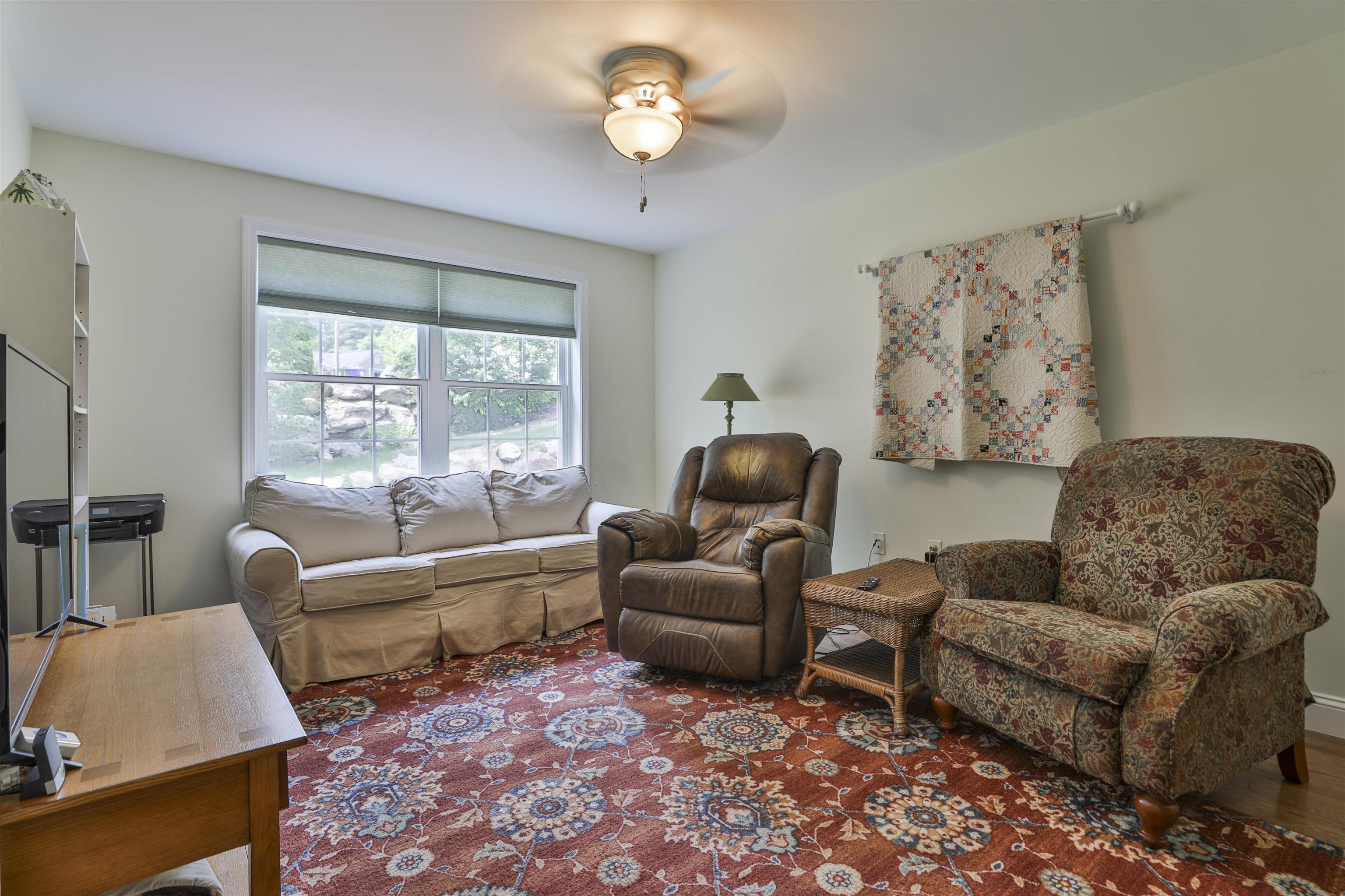 8 Cedar Way, Unit B Goffstown, NH 03045 - Photo 18 of 35