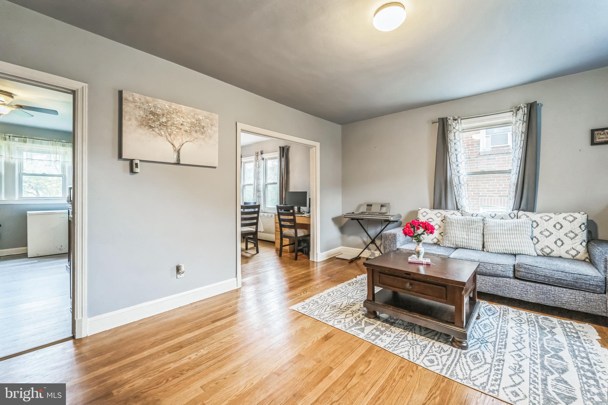 943 Elm Ridge Avenue Baltimore, MD 21229 - Photo 4 of 30 Gallery Image 4