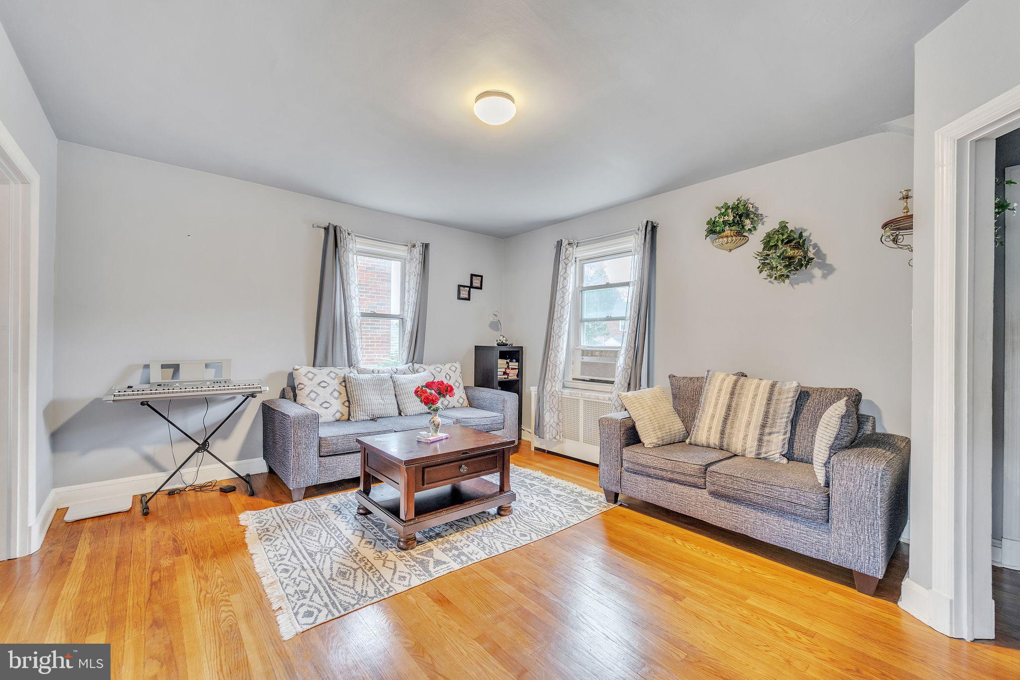 943 Elm Ridge Avenue Baltimore, MD 21229 - Photo 5 of 30 Gallery Image 5
