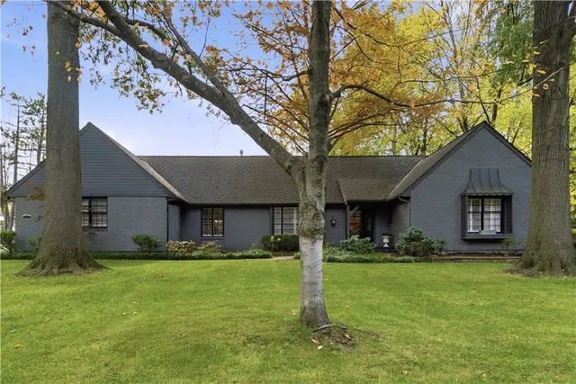 $975,000 | 3523 West 100th Terrace, Leawood, KS 66206