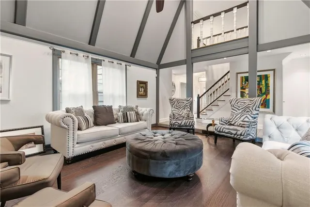 $975,000 | 3523 West 100th Terrace, Leawood, KS 66206