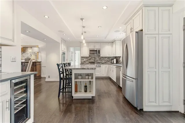 $975,000 | 3523 West 100th Terrace, Leawood, KS 66206