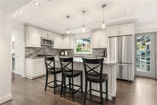 $975,000 | 3523 West 100th Terrace, Leawood, KS 66206