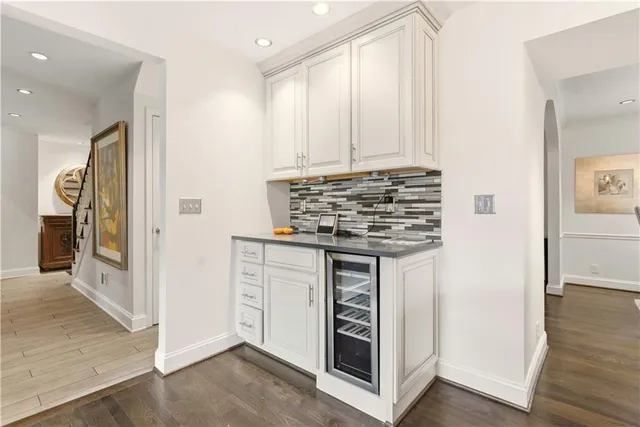 $975,000 | 3523 West 100th Terrace, Leawood, KS 66206