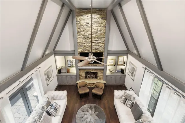 $975,000 | 3523 West 100th Terrace, Leawood, KS 66206