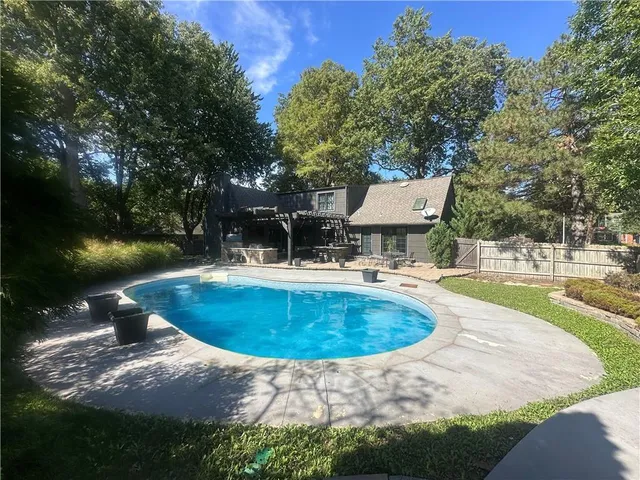 $975,000 | 3523 West 100th Terrace, Leawood, KS 66206