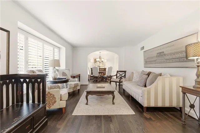 $975,000 | 3523 West 100th Terrace, Leawood, KS 66206