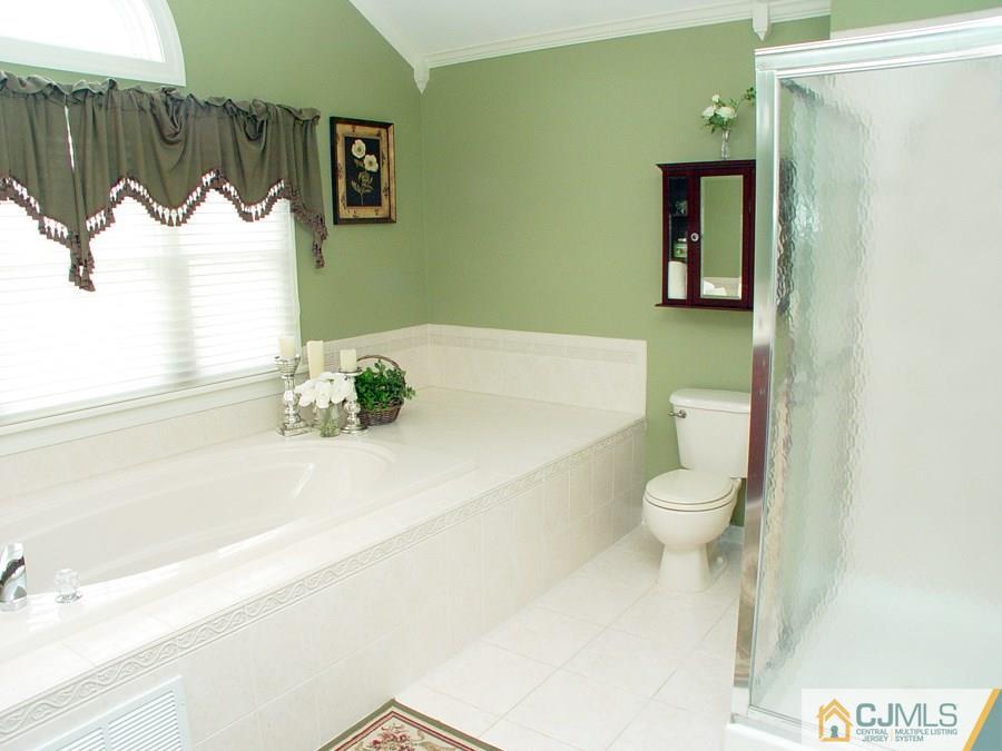 40 Rue Chagall Somerset, NJ 08873 - Photo 14 of 22 Gallery Image 14