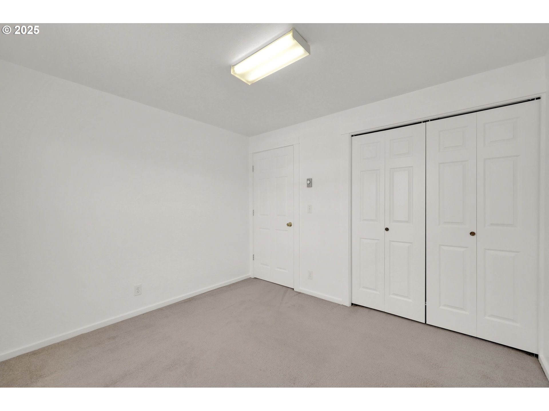 176 19th Street Springfield, OR 97477 - Photo 23 of 35 a view of an empty room