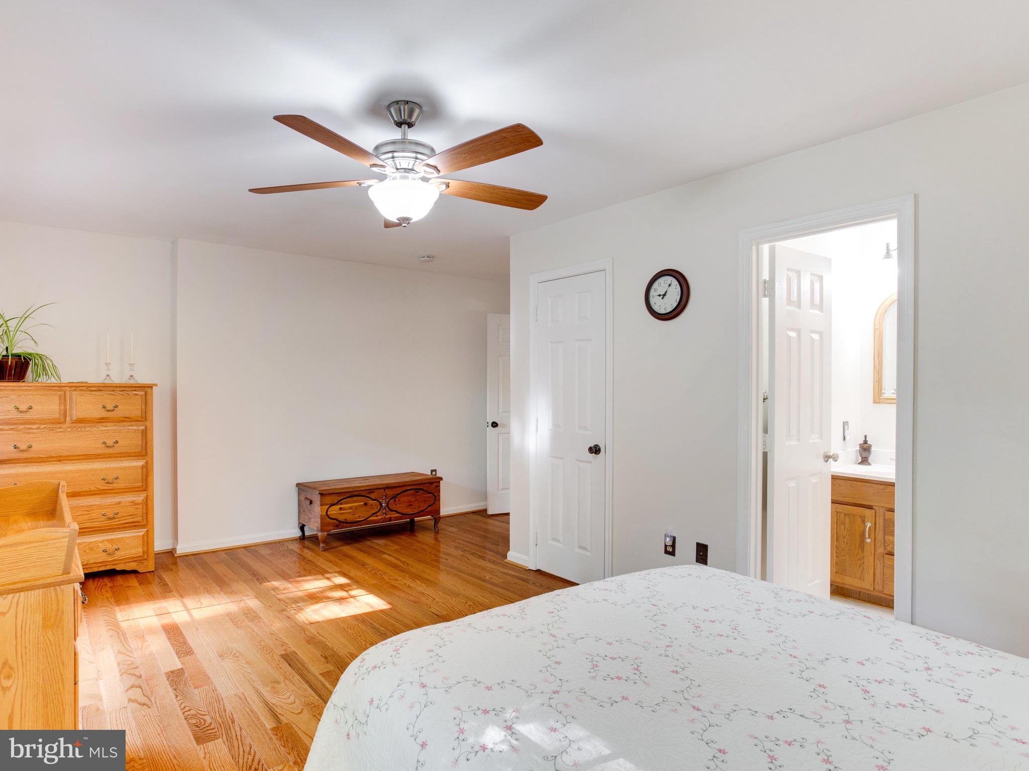 9710 Smith Way Dunkirk, MD 20754 - Photo 30 of 66 Master Bed 2 - Walk in closet and full bath.