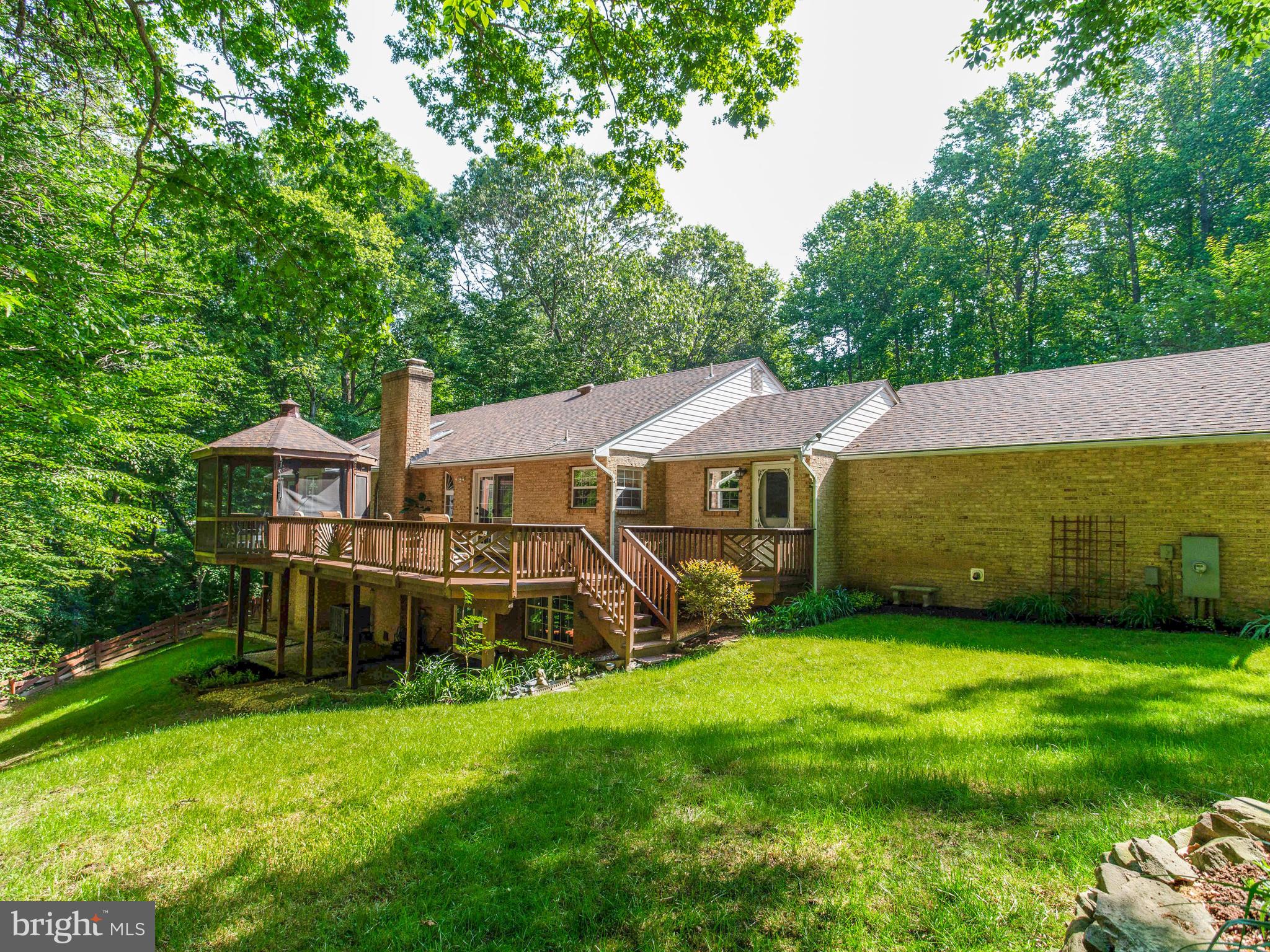 9710 Smith Way Dunkirk, MD 20754 - Photo 54 of 66 Fenced rear yard