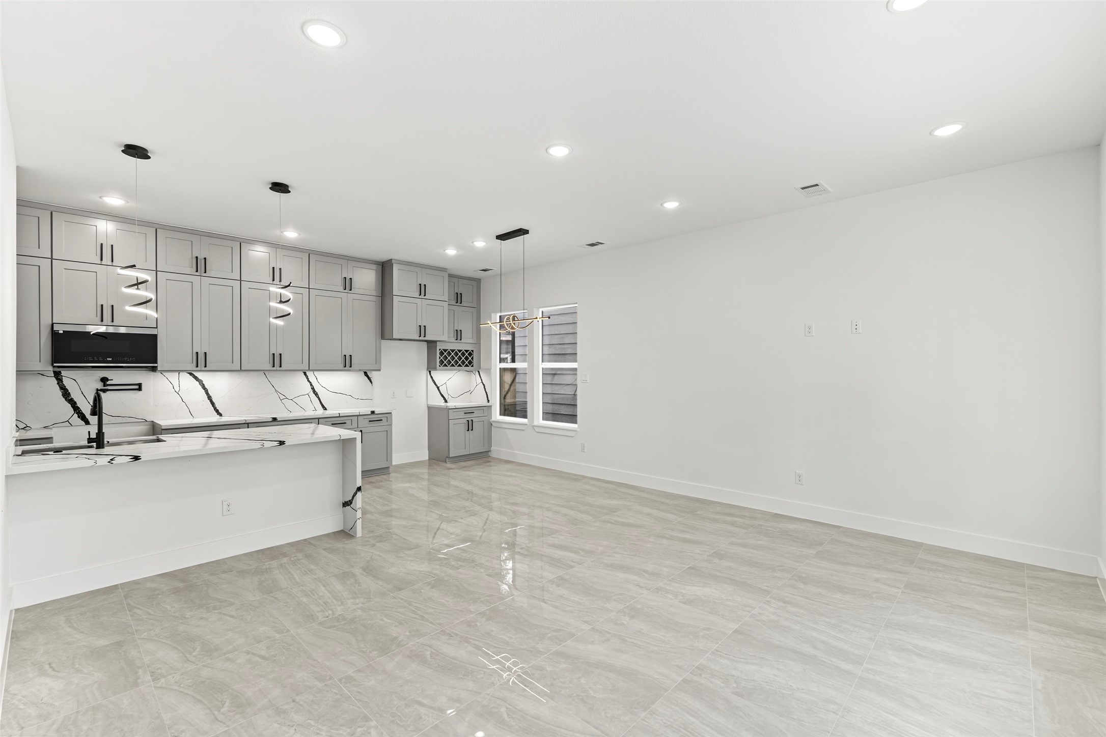 7544 Dyer Street Houston, TX 77088 - Photo 7 of 18