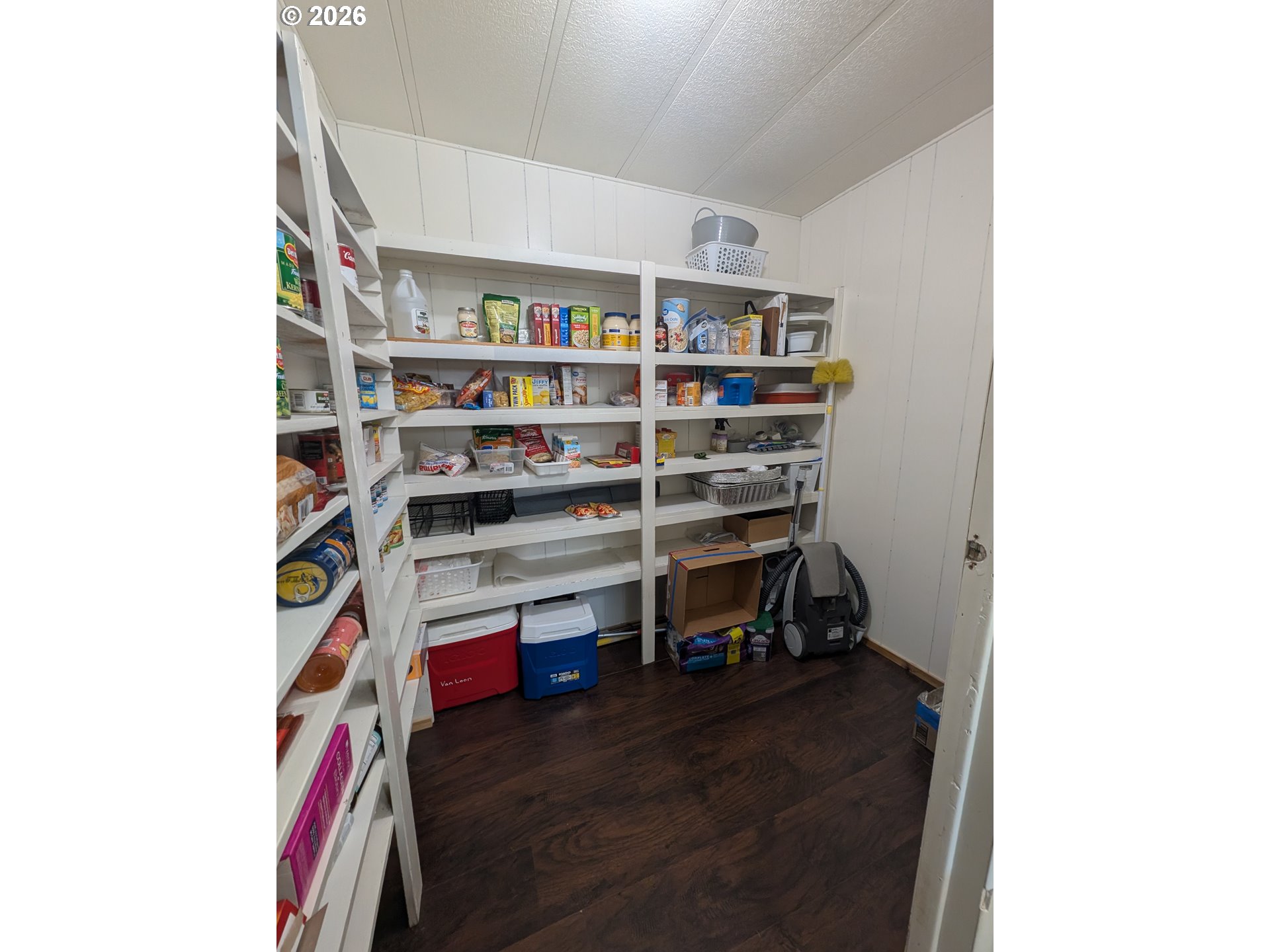 200 Emils Way, Unit 45 Roseburg, OR 97471 - Photo 15 of 25 Pantry