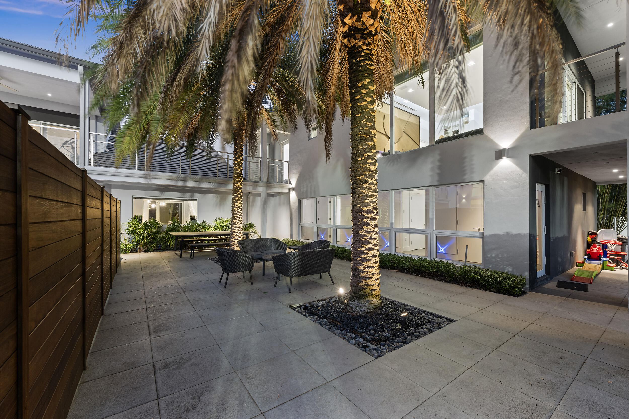 7047 San Sebastian Circle Boca Raton, FL 33433 - Photo 79 of 91 eating area