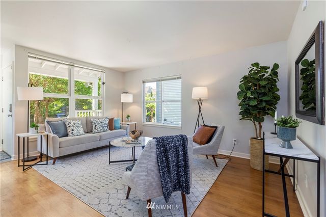 $603,500 | 6728 35th Place South, Seattle, WA 98118