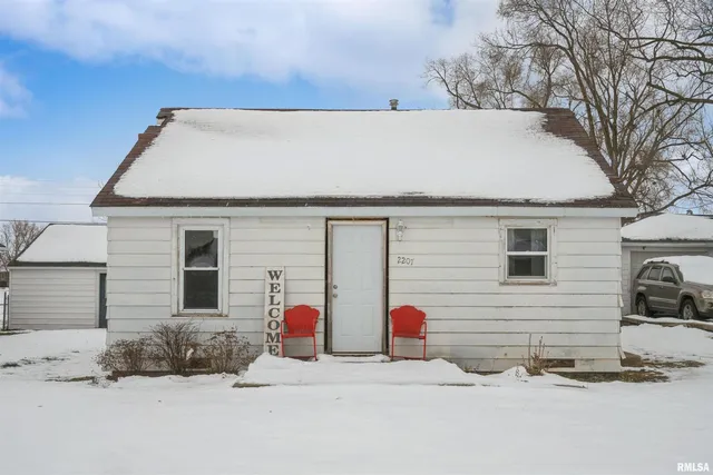 $29,000 | 2207 4th Street, Fulton, IL 61252