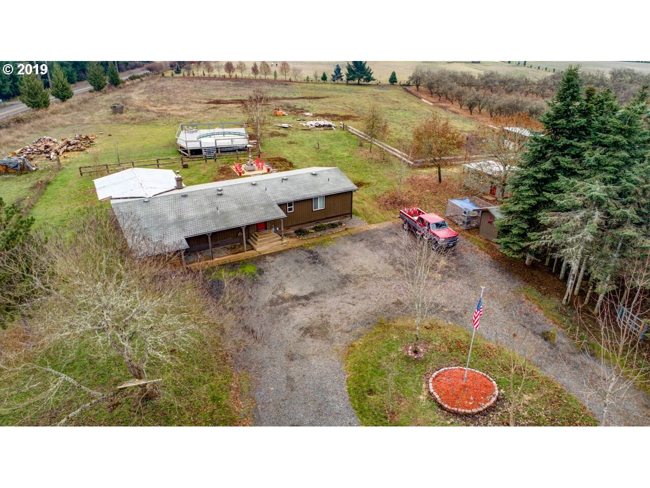 35060 Ede Road Lebanon, OR 97355 - Photo 2 of 18