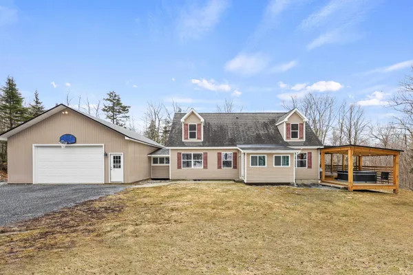 $394,000 | 43 Bergblume Circle, Stamford, VT 05352
