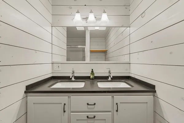 $394,000 | 43 Bergblume Circle, Stamford, VT 05352