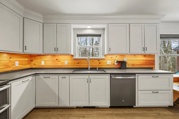 $394,000 | 43 Bergblume Circle, Stamford, VT 05352