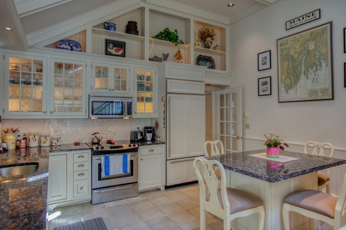 43 Porter Point Road Boothbay, ME 04571 - Photo 10 of 47 10.