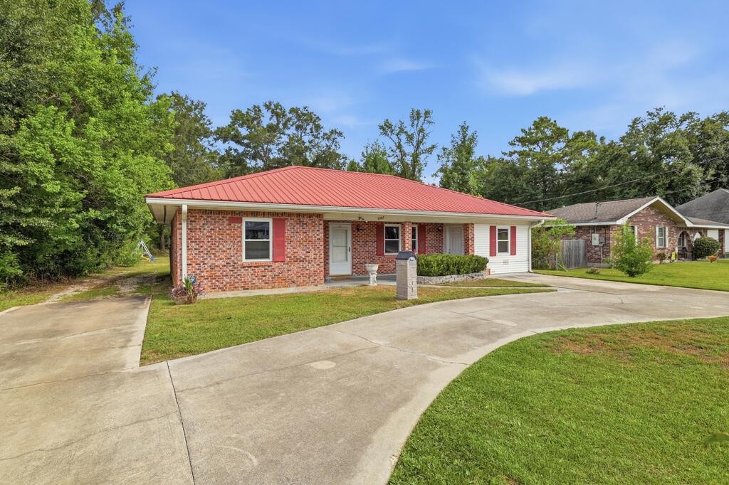 1102 Jackson Landing Road Picayune, MS 39466 - Photo 4 of 33 Gallery Image 4