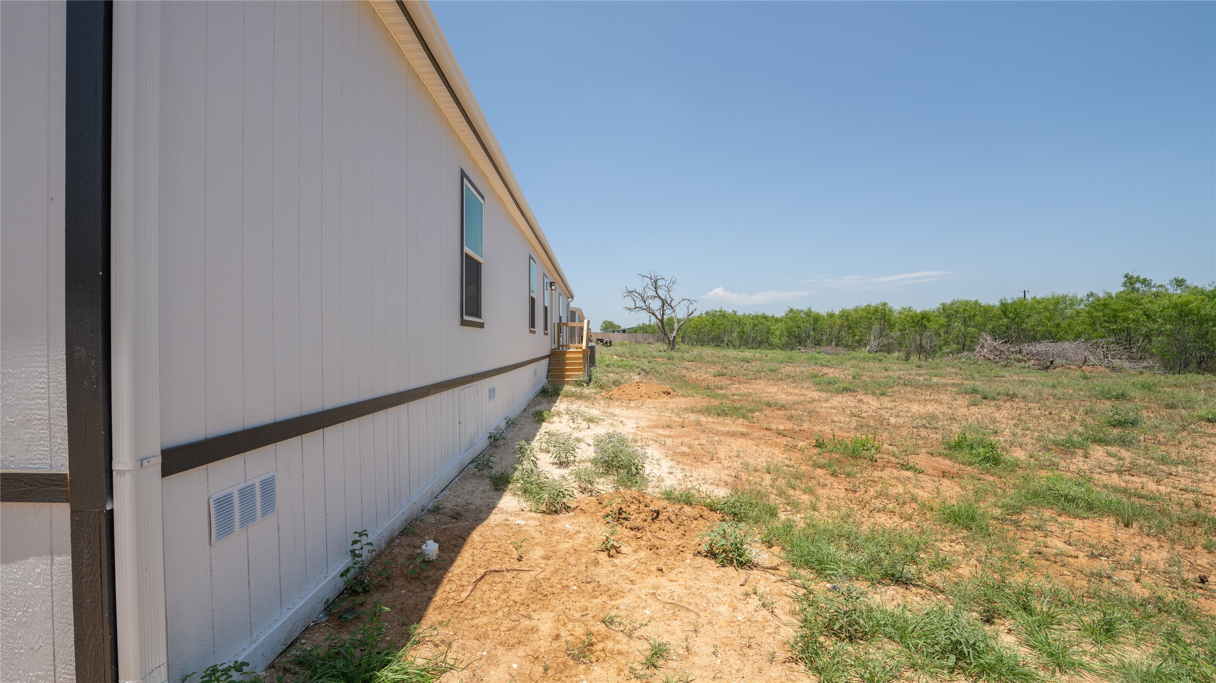 1145 Callihan Road Luling, TX 78648 - Photo 6 of 39