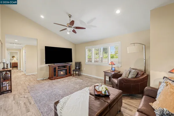 $899,900 | 2035 Sherman Drive, Pleasant Hill, CA 94523