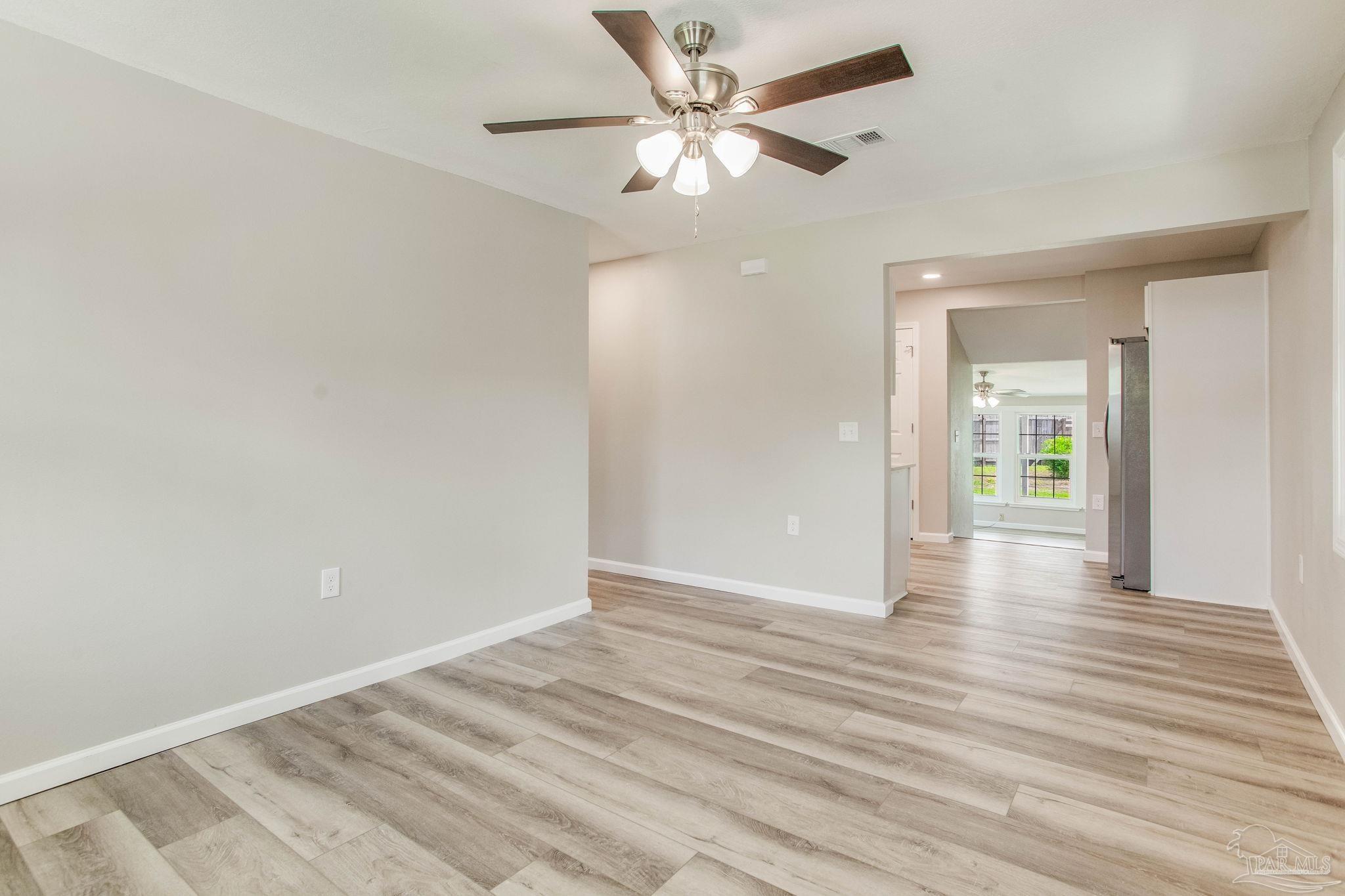 120 Milton Road Pensacola, FL 32507 - Photo 5 of 32 Gallery Image 5