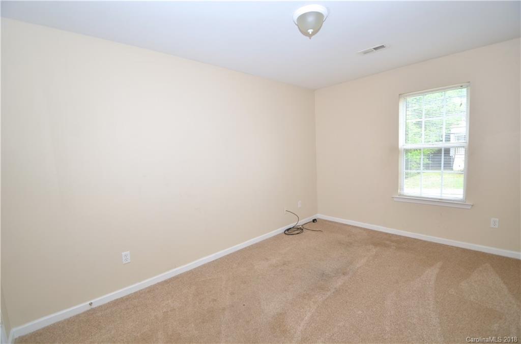 610 South Hoskins Road Charlotte, NC 28208 - Photo 13 of 13
