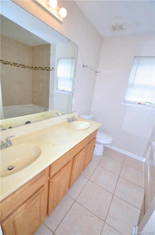 610 South Hoskins Road Charlotte, NC 28208 - Photo 7 of 13
