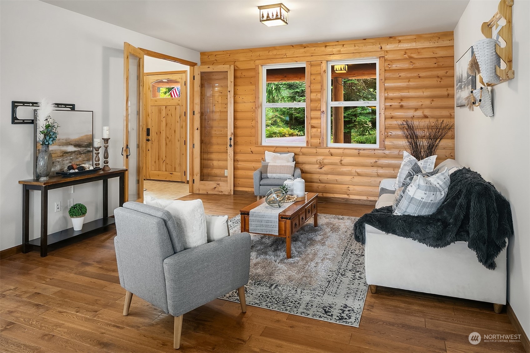 111 Chandler Road Cle Elum, WA 98922 - Photo 16 of 36 a living room with furniture and a large window