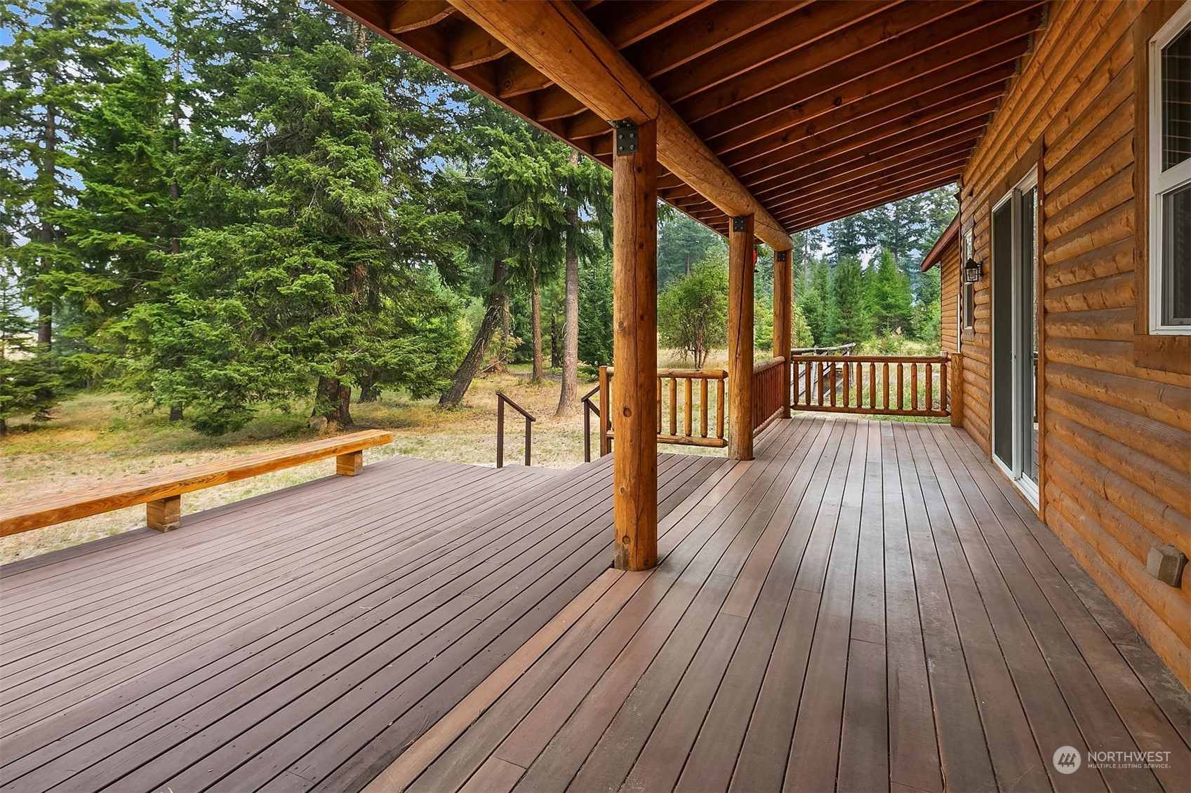 111 Chandler Road Cle Elum, WA 98922 - Photo 5 of 36 a view of outdoor space with wooden floor and city view