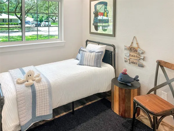 $338,500 | 701 Cannan Drive, Angleton, TX 77515