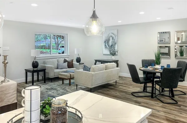 $338,500 | 701 Cannan Drive, Angleton, TX 77515