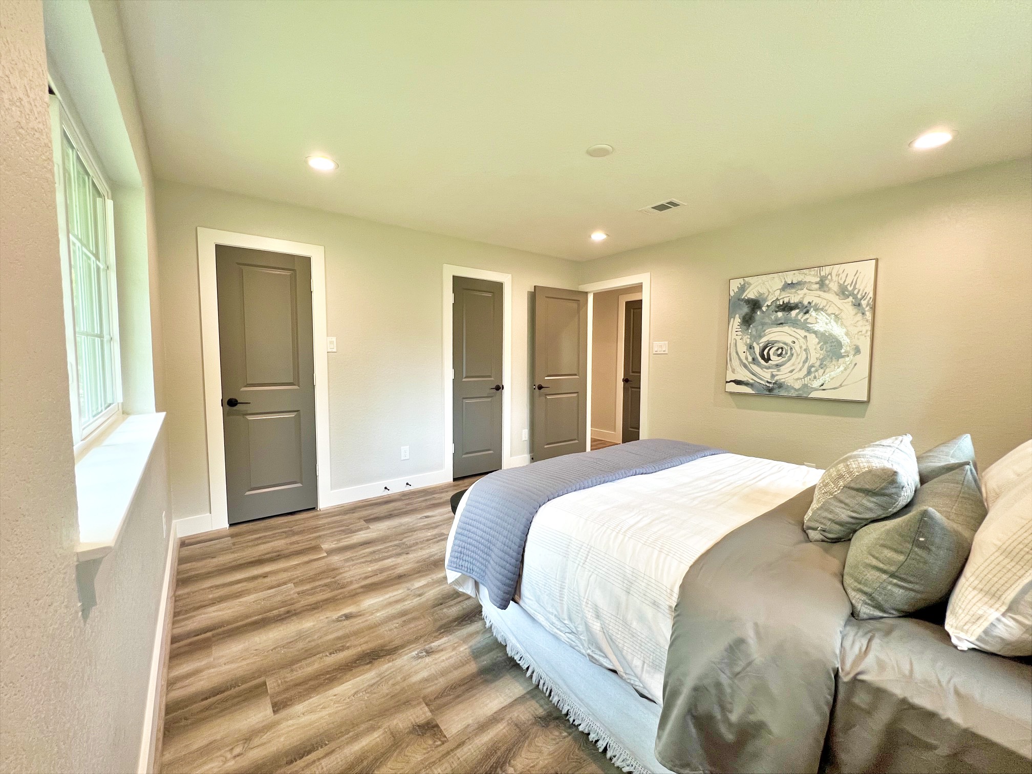 701 Cannan Drive Angleton, TX 77515 - Photo 10 of 25 Primary Bedroom