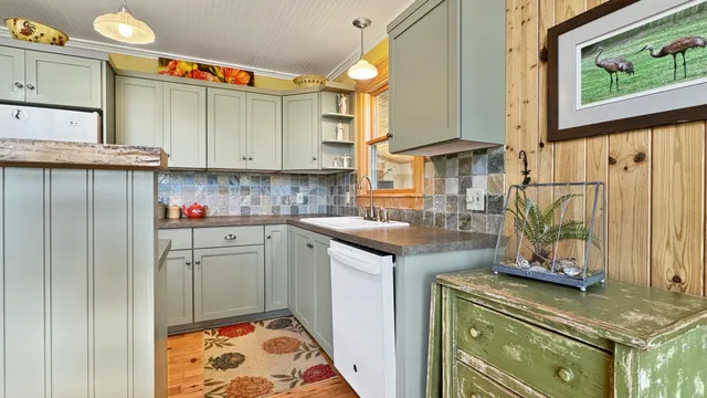 $675,000 | 4353 East 6 Mile Road, Luther, MI 49656