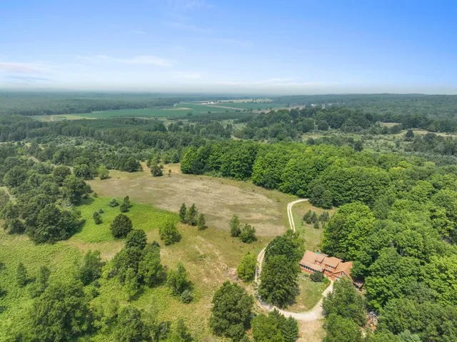 $675,000 | 4353 East 6 Mile Road, Luther, MI 49656