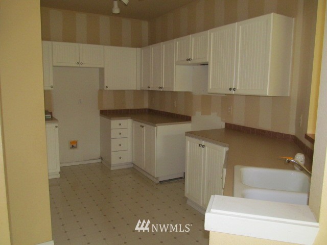 1500 South 18th Street, Unit F101 Renton, WA 98055 - Photo 14 of 24 Gallery Image 14