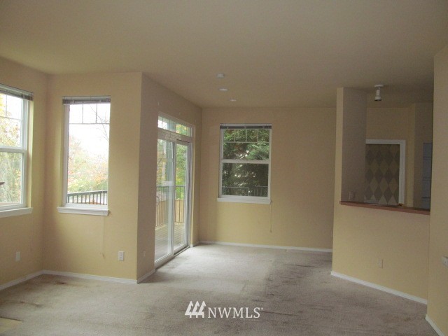 1500 South 18th Street, Unit F101 Renton, WA 98055 - Photo 9 of 24 Gallery Image 9
