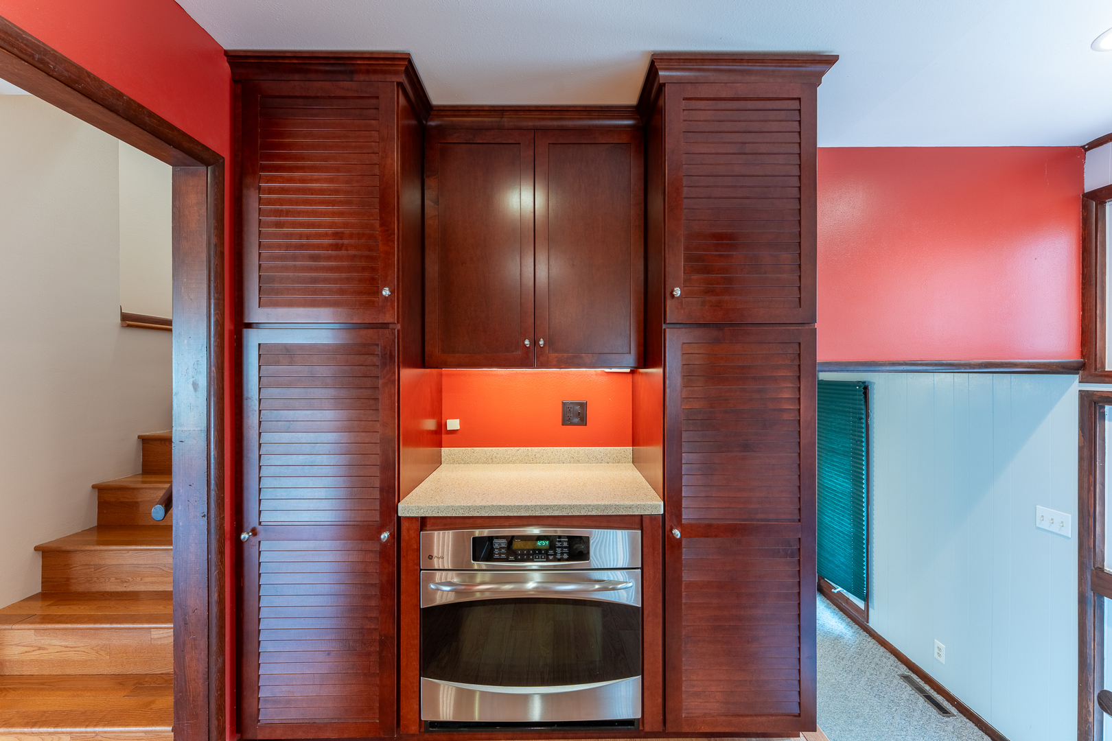 212 Kane Drive Herrin, IL 62948 - Photo 14 of 44 a view of an entryway with a kitchen
