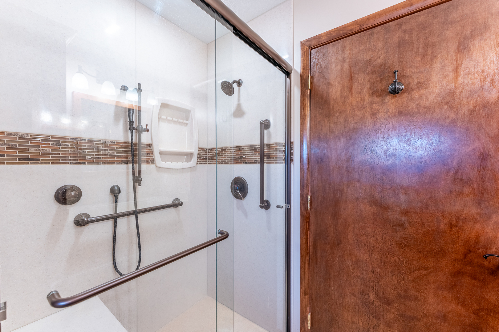 212 Kane Drive Herrin, IL 62948 - Photo 21 of 44 a bathroom with a shower