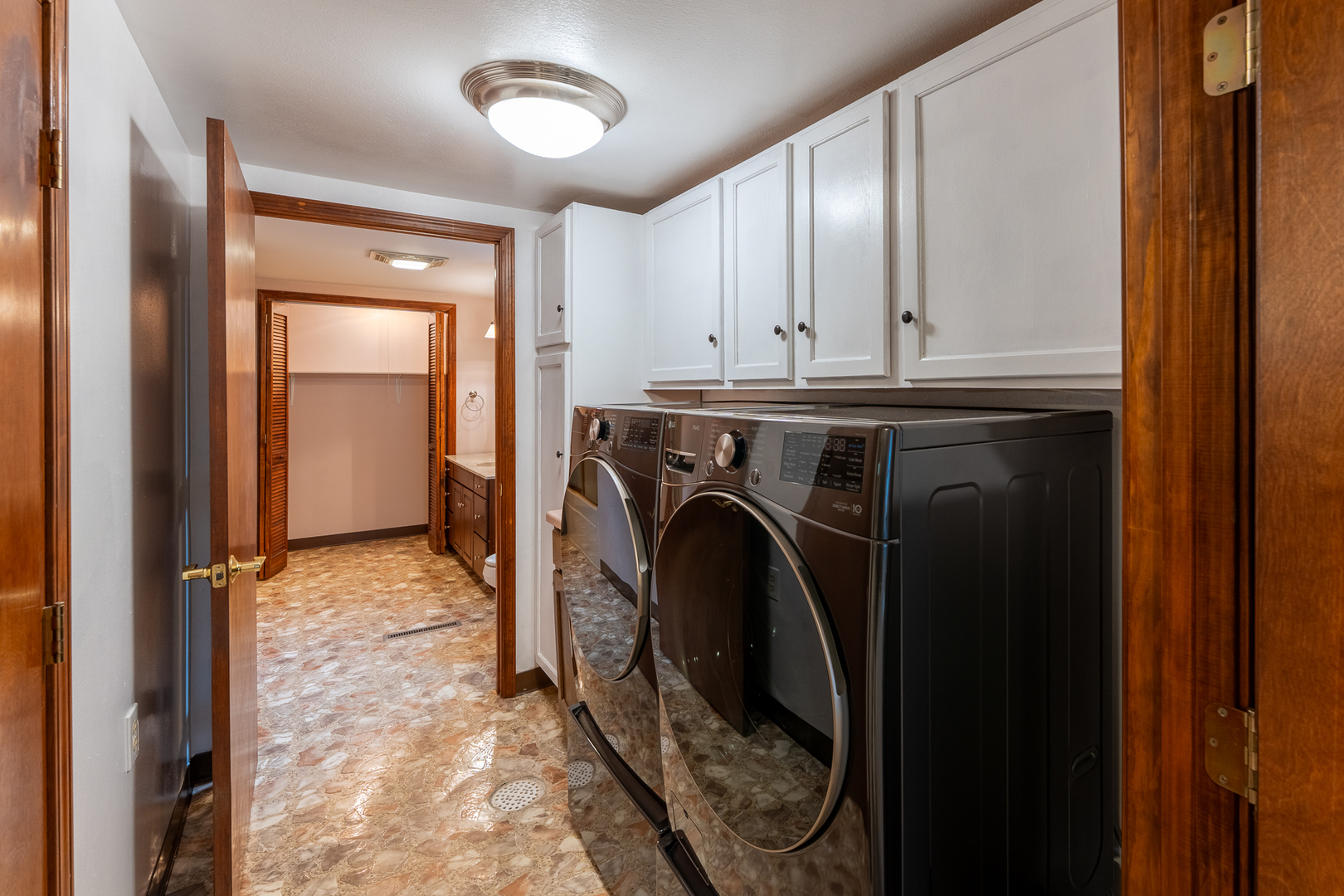 212 Kane Drive Herrin, IL 62948 - Photo 31 of 44 a view of a storage & utility room in a house