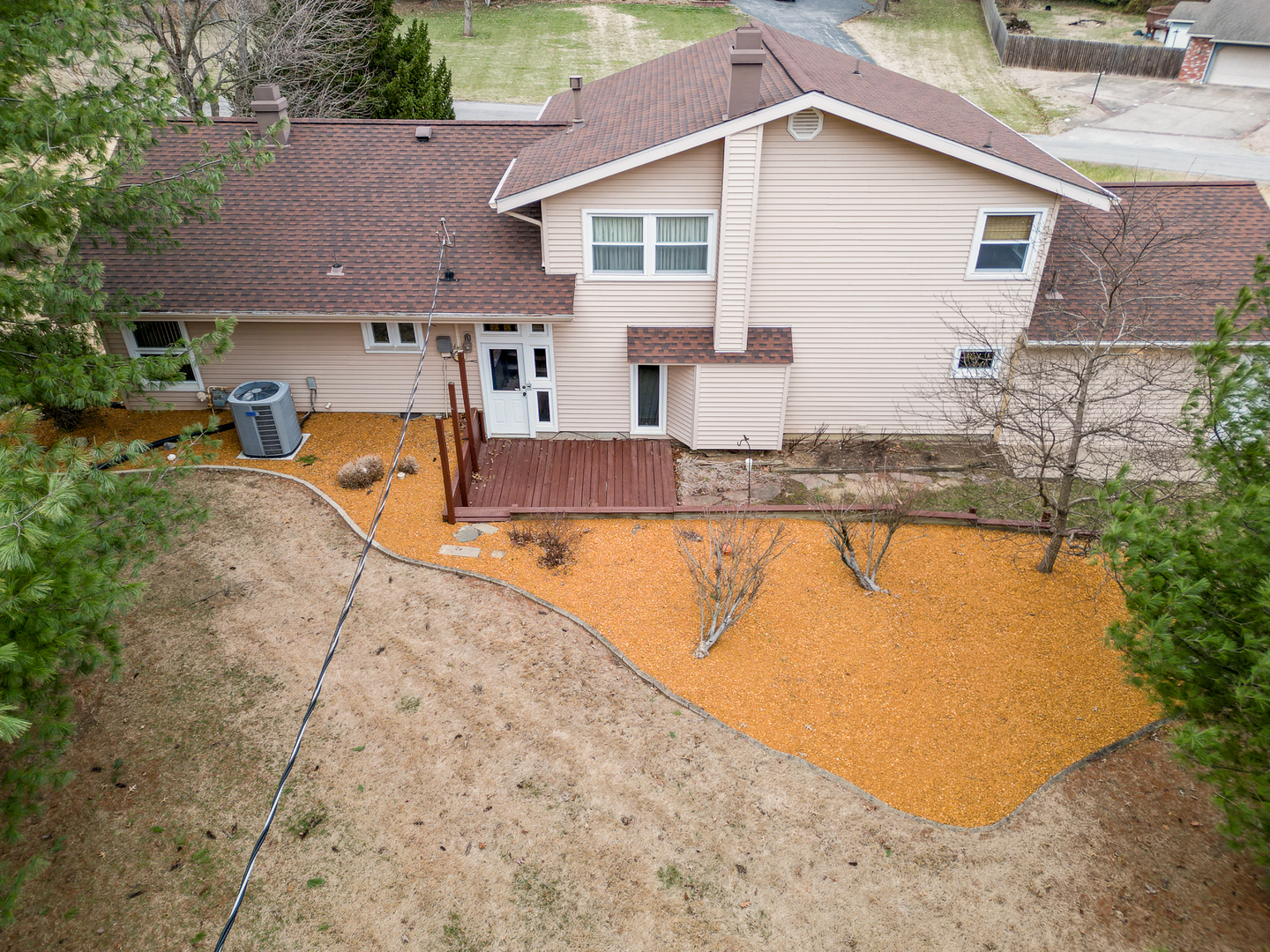 212 Kane Drive Herrin, IL 62948 - Photo 38 of 44 a view of outdoor kitchen and swimming pool