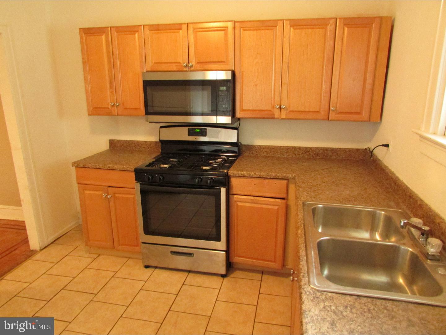 566 Marwood Road Philadelphia, PA 19120 - Photo 6 of 13 Gallery Image 6