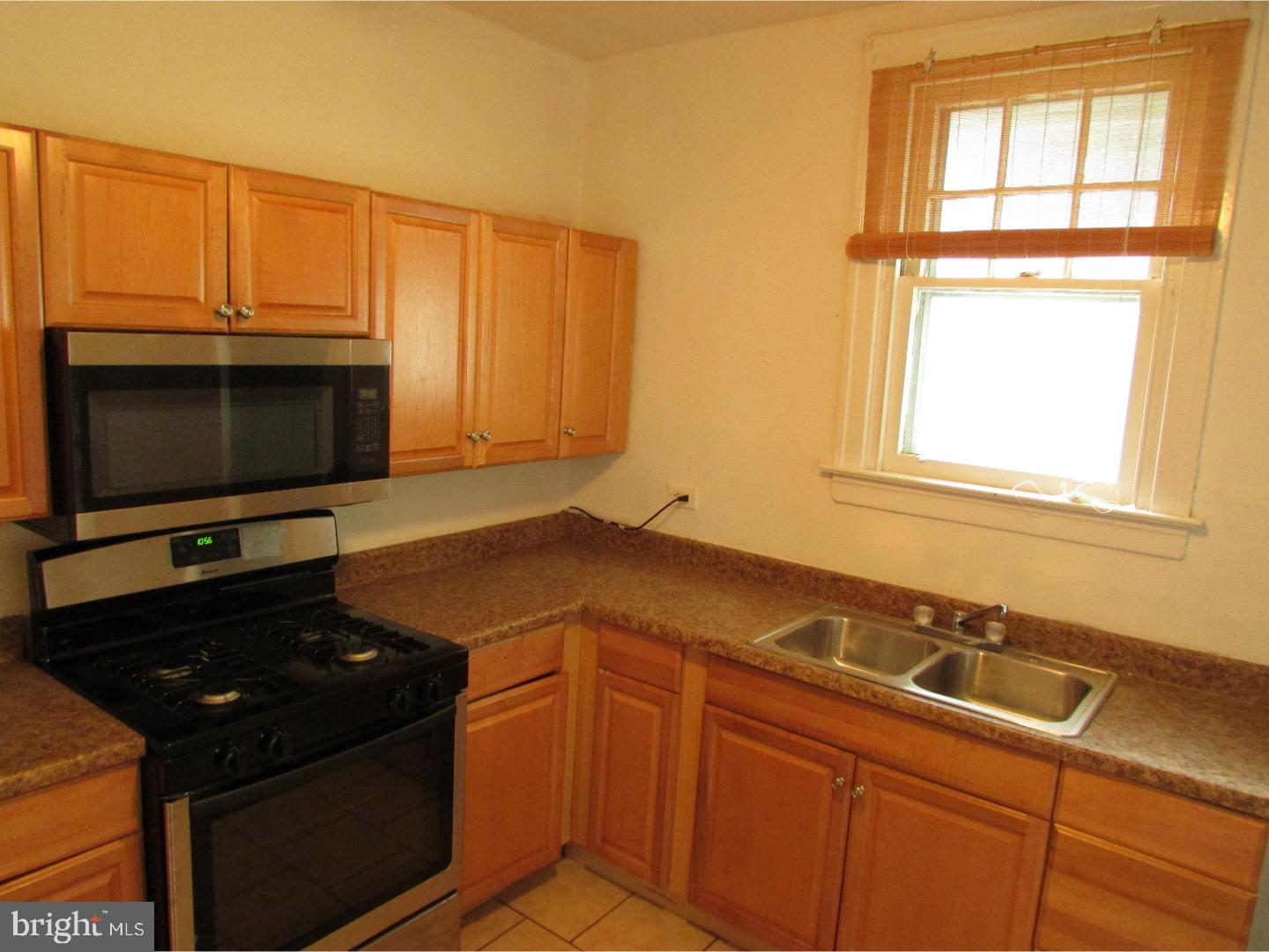 566 Marwood Road Philadelphia, PA 19120 - Photo 7 of 13 Gallery Image 7